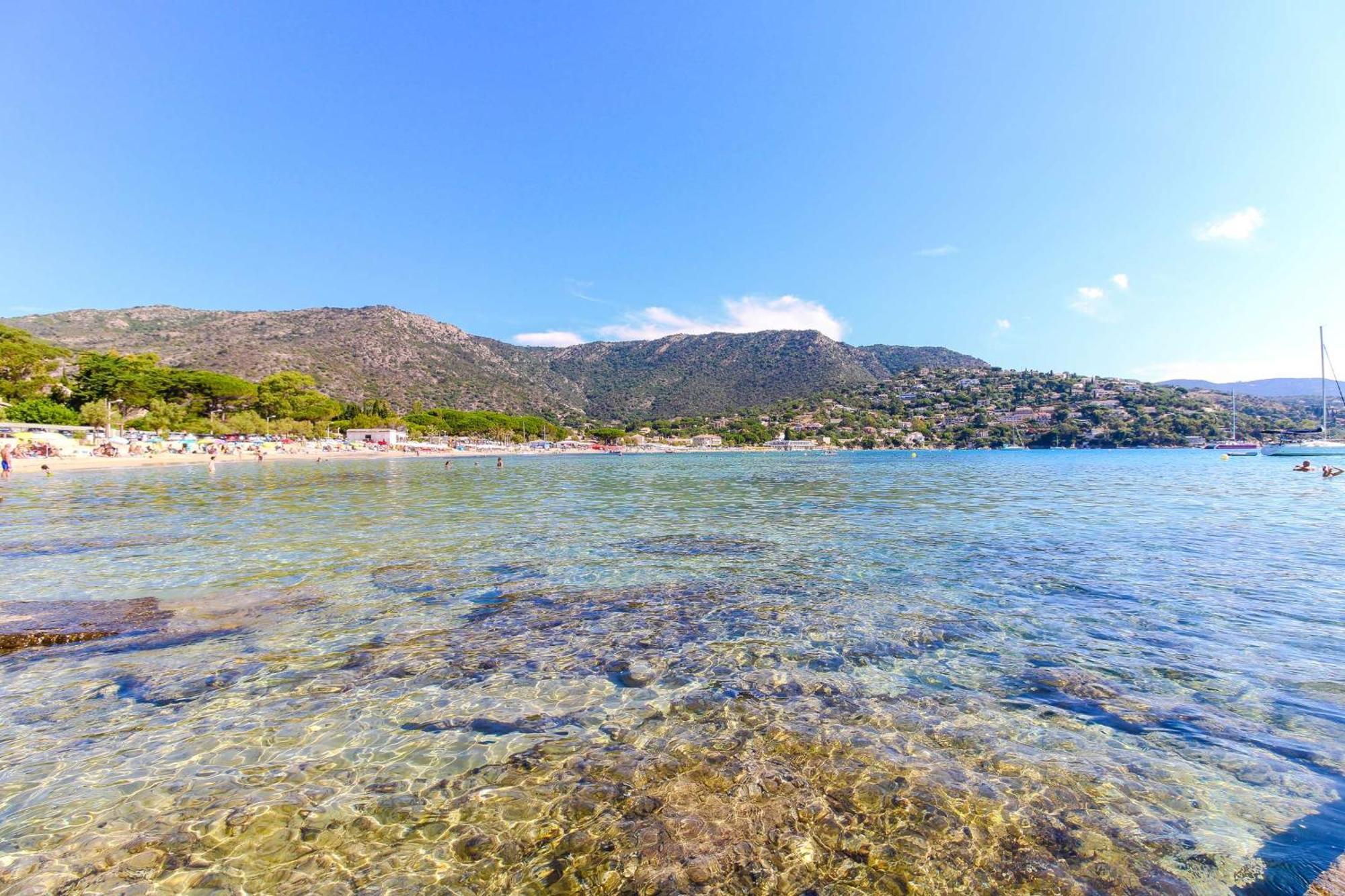 Select'Sohome - Appartement Pour 4 Personnes Avec Vue Mer A Saint-Clair ! - Zadig Le Lavandou Luaran gambar
